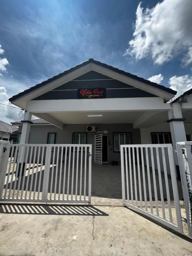 Villa Pool Kepala Batas Kampong Hilir  Exterior photo